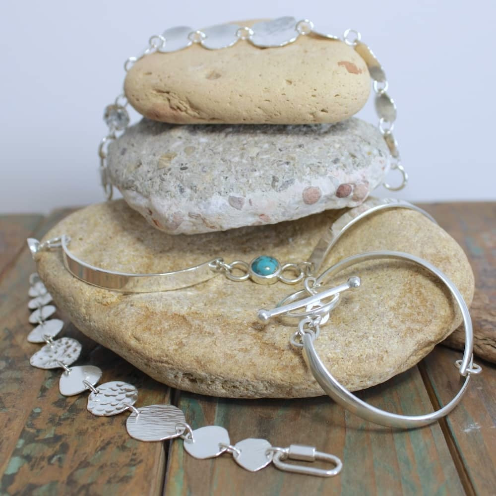 Les Bracelets