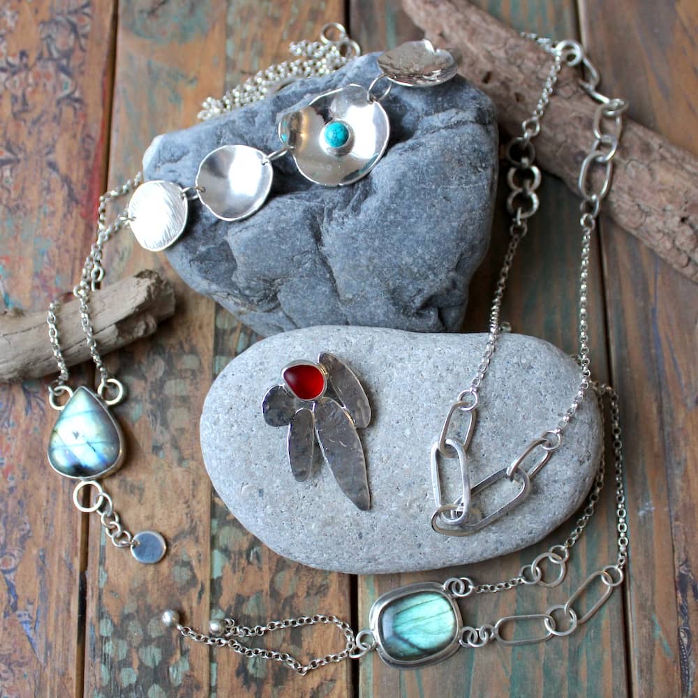 Les Colliers & Pendentifs